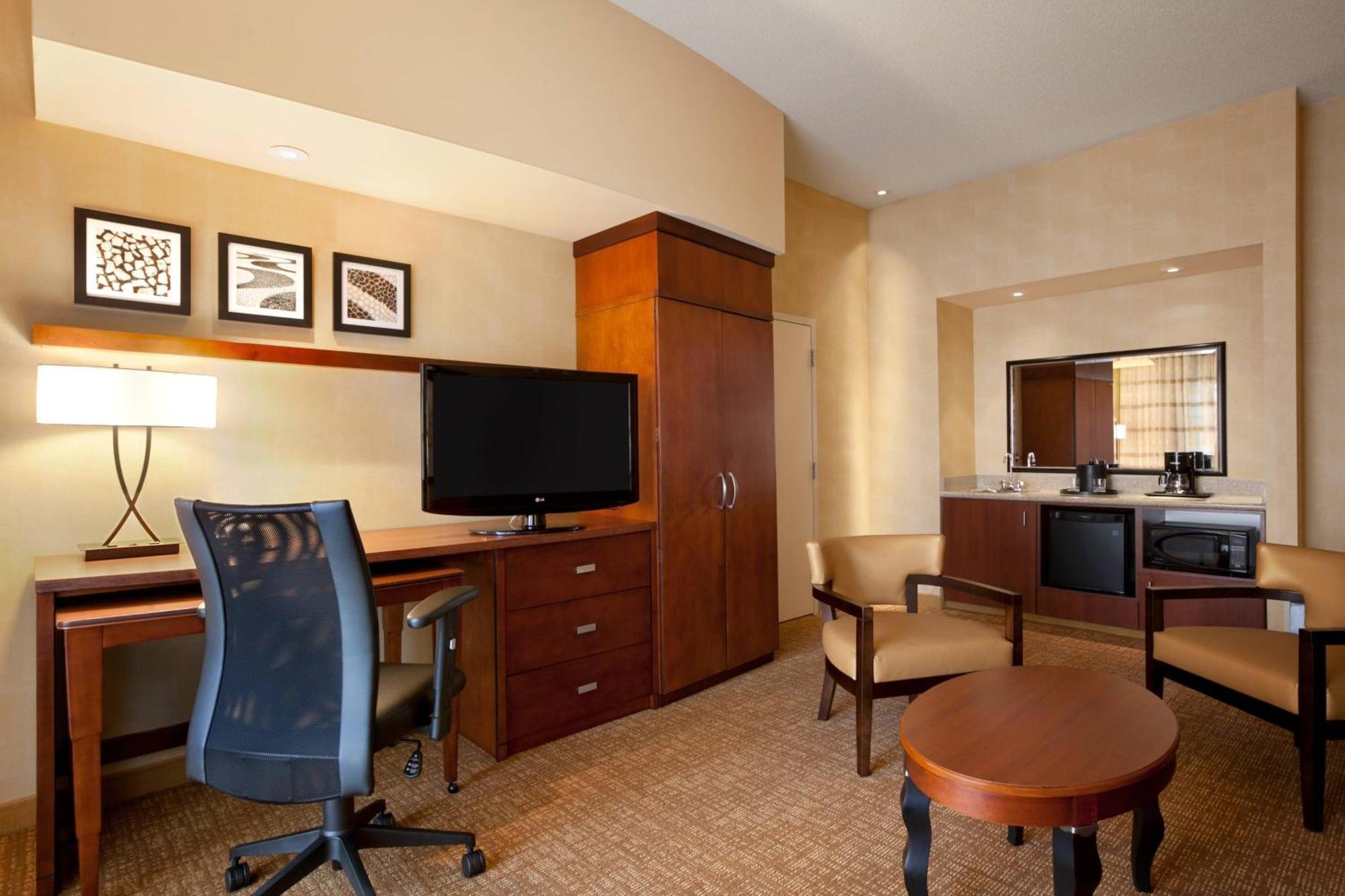 Sonesta Essential Junction City Exterior photo