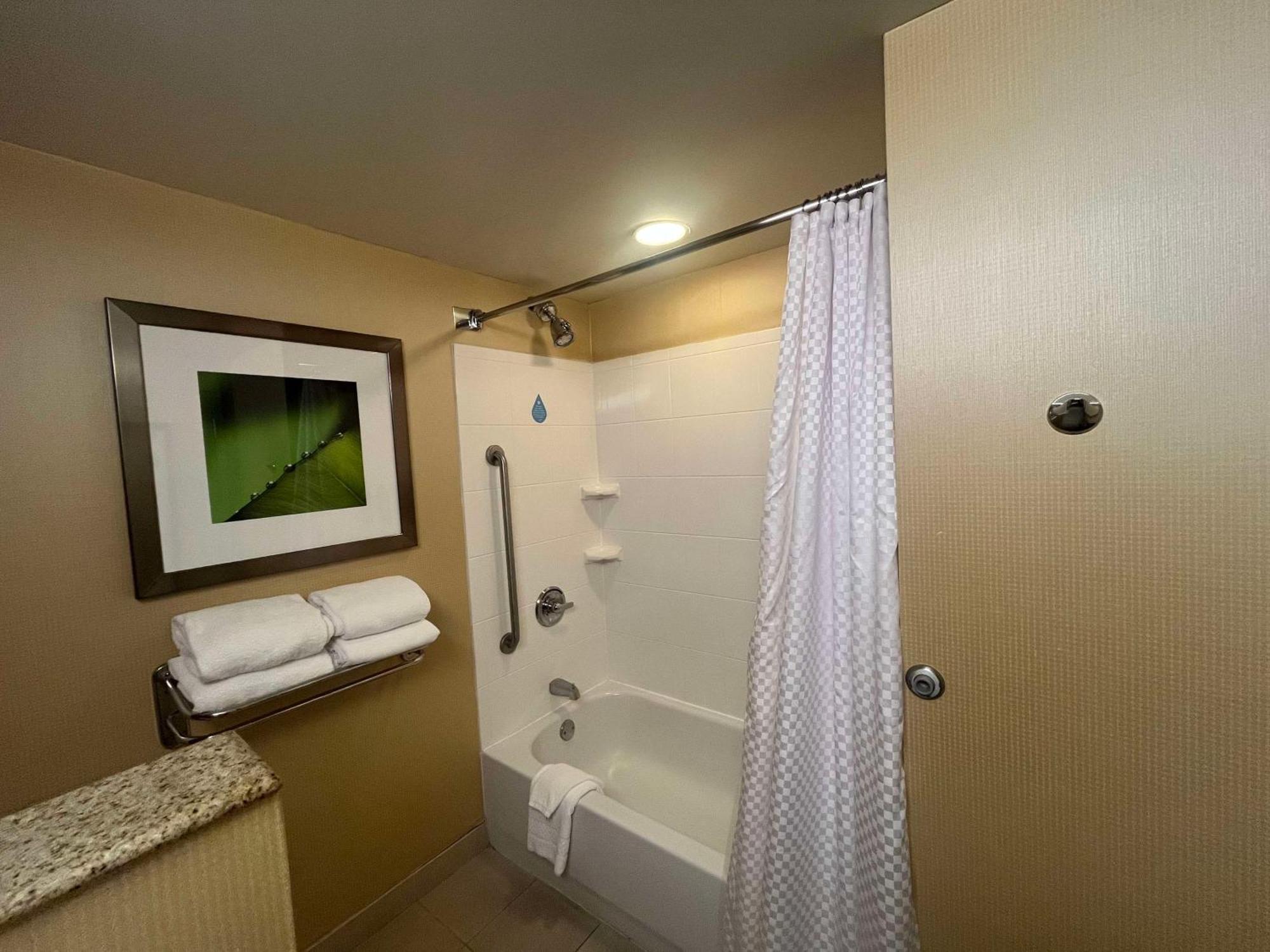 Sonesta Essential Junction City Exterior photo