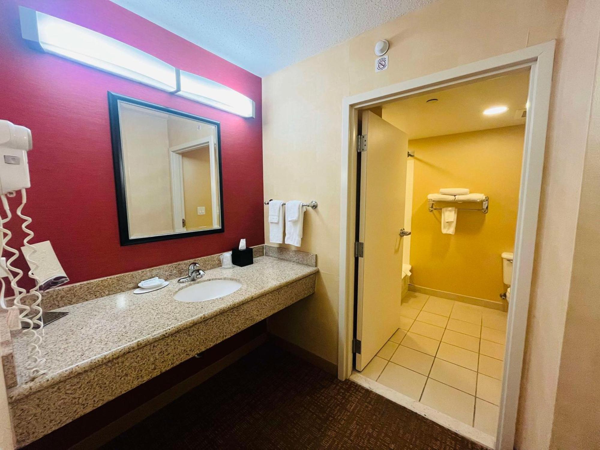 Sonesta Essential Junction City Exterior photo